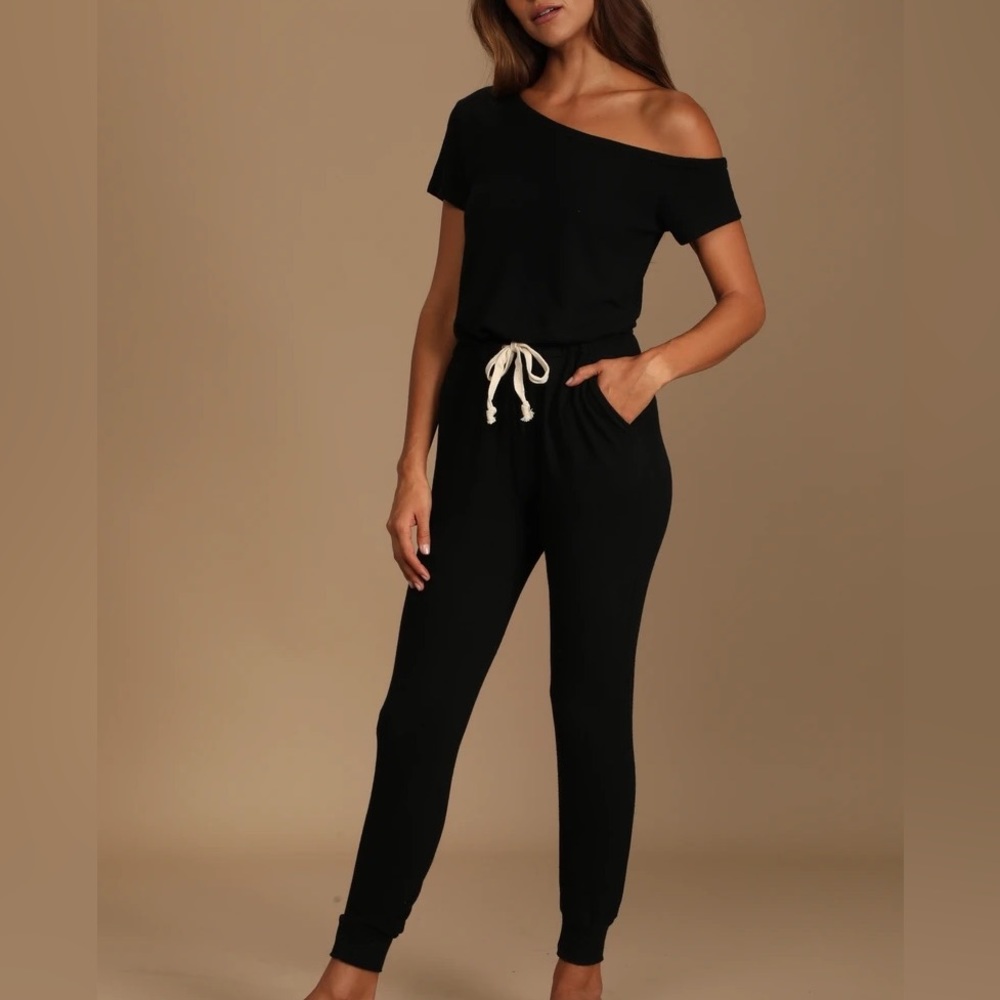 Lulu’s Relaxing Weekend Black Off-the-Shoulder Lounge Jumpsuit - NEW WITH TAGS!